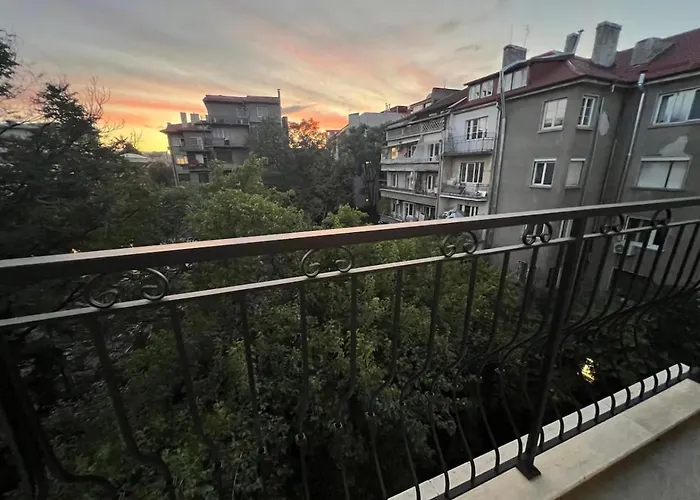 Marrakech 2bdr W Huge Terrace Near Serdika Апартаменты